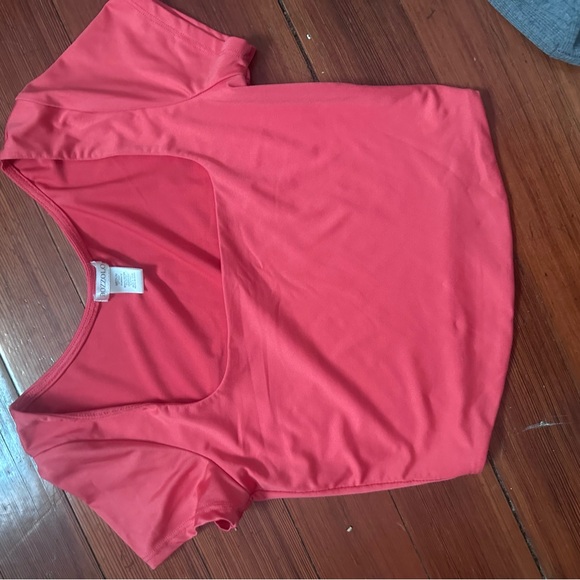 Assorted Tops - Picture 4 of 4